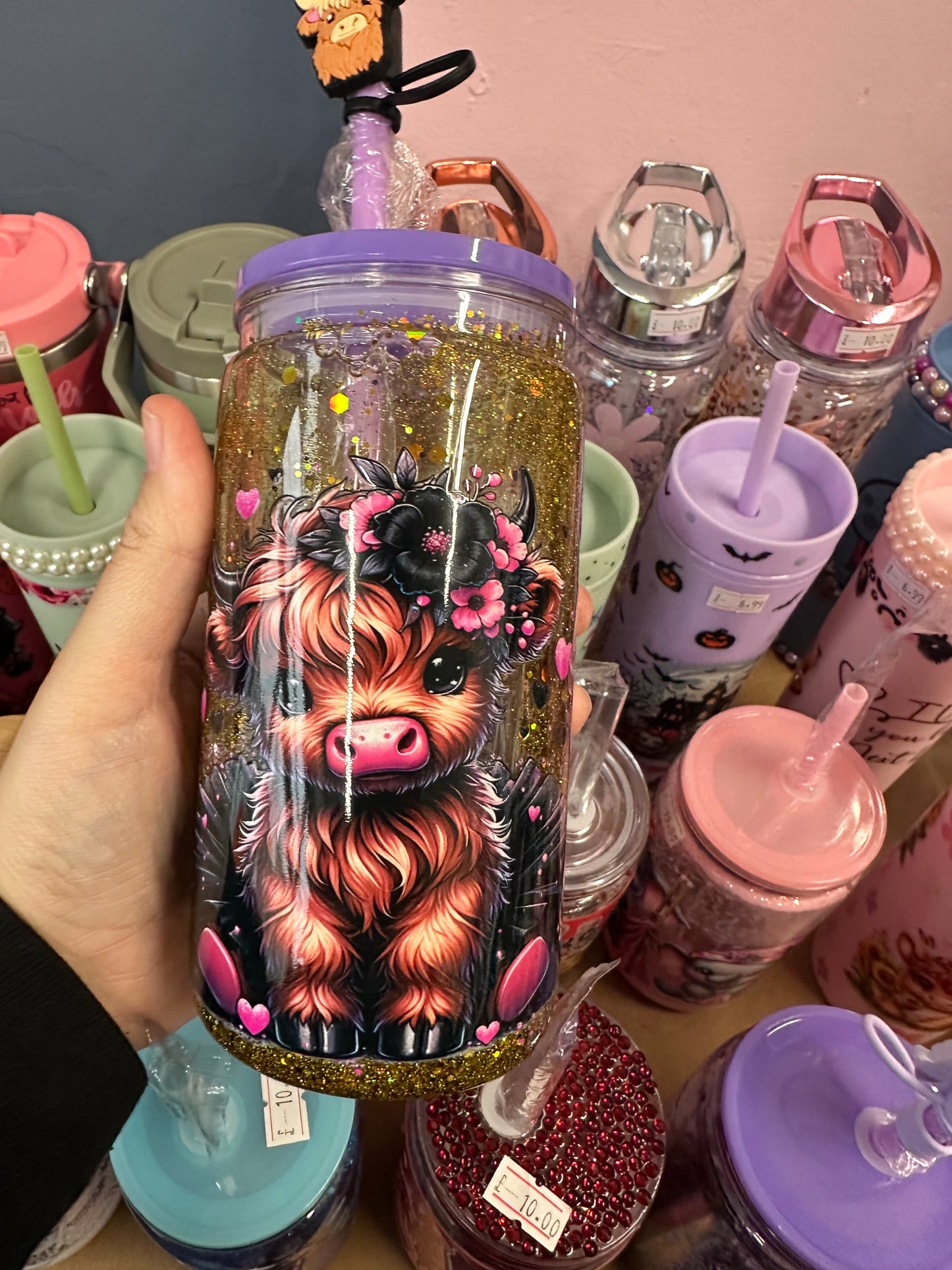 Highland cow Snowglobe tumbler