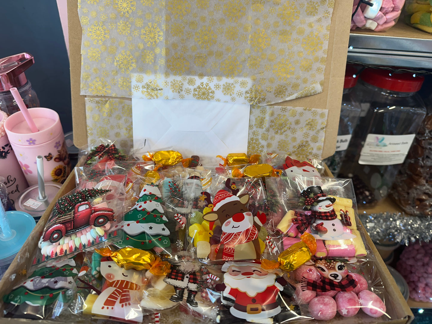 Christmas Candy Box 18 mini bags with 6 gold chocolates